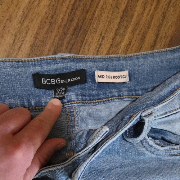 BCBGeneration Blue Denim Mid Rise Bootcut Jeans Size 9/29 - Picture 4 of 5